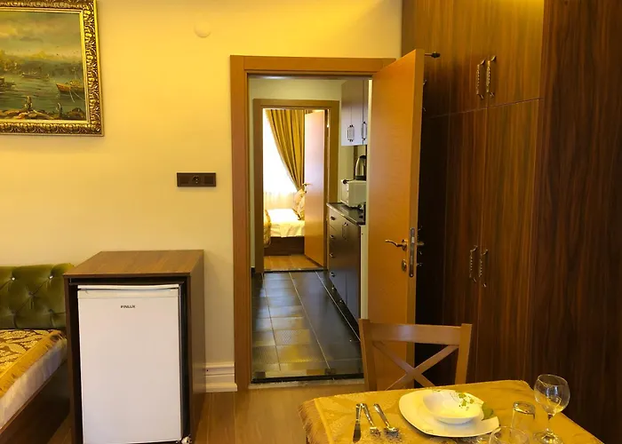 Rose Mansion By Otantik