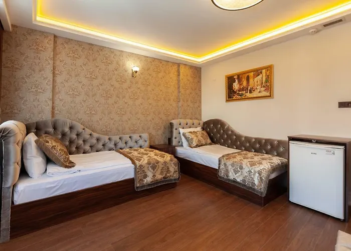 Rose Mansion By Otantik