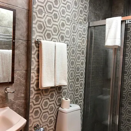아파트호텔 Rose Mansion By Otantik 4*